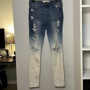 Abercrombie & Fitch High Waisted Fading Jeans